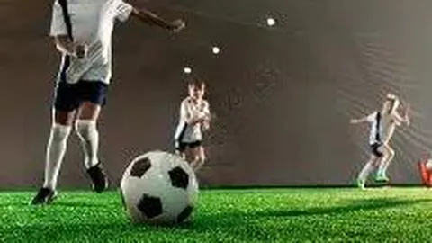 2025中甲赛季巅峰对决：辽宁铁血战士问鼎，携手重庆铜梁龙共闯中超之门！广州豹跃第三名震撼揭晓！