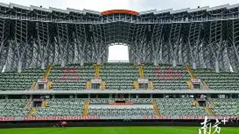 沈腾荣登中国影坛票房之巅，总票房突破185亿，经典作品盘点