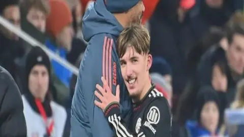 斯洛特获库伊特高度评价：英超荣耀初体验即收获