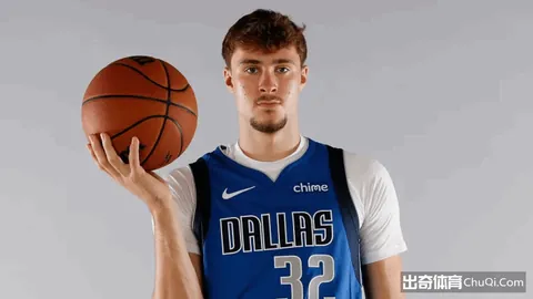 希勒推荐英超第28轮最佳阵容：埃基蒂克领衔